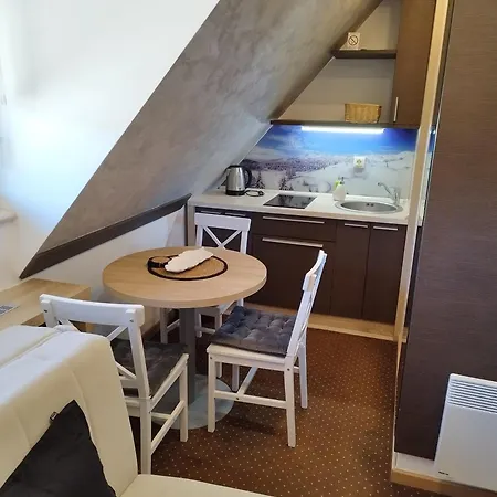 Maja Konaci Appartement