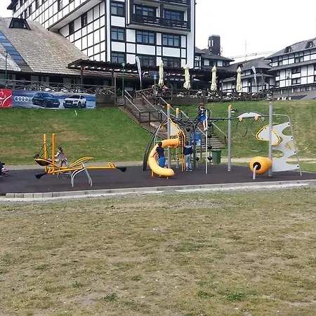 Maja Konaci Appartement *